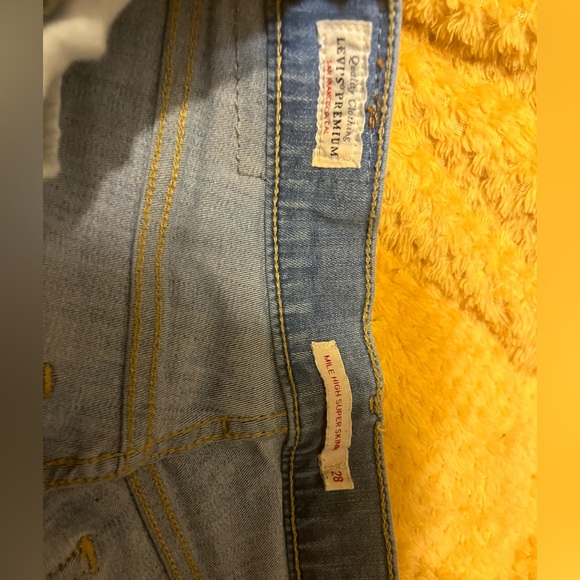 Levis skinny jeans - Picture 2 of 3